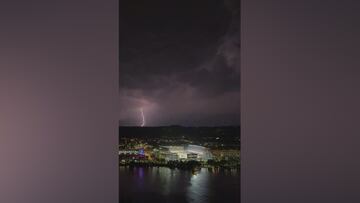 Unleashed fury: jaw-dropping lightning forces shock delay in Steelers vs. Cowboys clash!