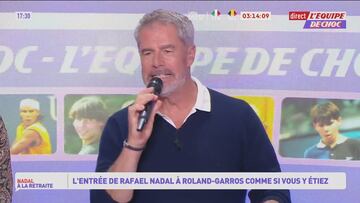 Llaman al speaker de Roland Garros y lo que sucede en directo es épico: la grandeza infinita de Nadal...