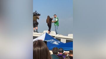 A camera man falls, and his gear shatters at an Eagles tailgate with Jason Kelce!