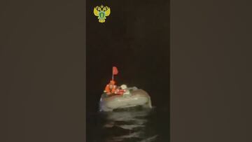 Un hombre aparece tras dos meses náufrago junto a dos familiares fallecidos: imagen aterradora