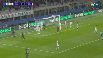 ¡Qué locura de Pulisic! Golazo olímpico en la victoria del Milan, para enmarcar