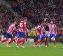 Incendio importante en el Atleti: este es el penalti que le pitaron al Lille con 1-1