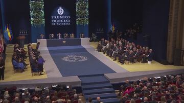 Las lágrimas de la madre de Carolina Marín en el Princesa de Asturias