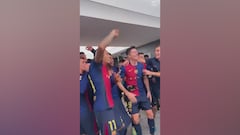 Barcelona’s joyful eruption in Bernabéu locker room after 4-0 triumph over Real Madrid!