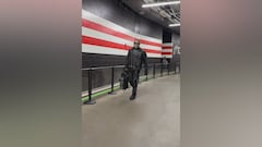 Myles Garrett ushers in Halloween early with a wild costume for the Browns-Ravens clash!