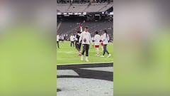 Mahomes dazzles with jaw-dropping soccer tricks using a football ahead of Raiders showdown