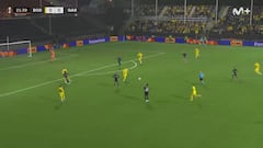 Señoras y señores, ante ustedes el gol de la Europa League hasta la fecha: el efecto es de dibujos animados