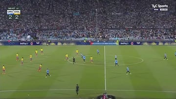 El golazo de Uruguay desde el saque de centro en el minuto 101 para ganar: más épico, imposible