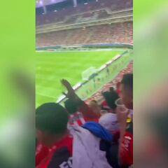 Clásico Tapatío: Bronca en las tribunas causa indignación por actitud de la policía