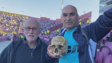 Atención a este fanático de Racing: llevó a su abuelo muerto al estadio