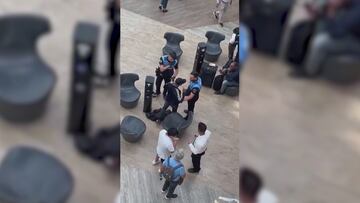 Dos policías reducen y detienen a un joven que la estaba armando: la intervención terminó en aplausos