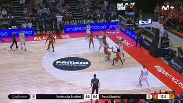 No busquen más: la increíble última jugada del partido que define al Madrid de baloncesto este año