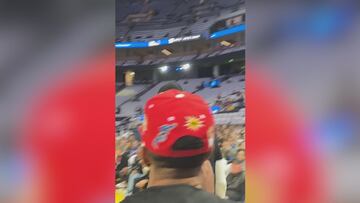 LeBron’s James tunnel dash: hilarious warmup surprise for Steph Curry!