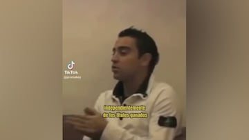 Se vuelve a hacer viral esto de Xavi en 2010 cuando le dicen que Messi le está “robando” el Balón de Oro