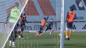 Vinicius, viral a instante tras este golazo sin sentido de Lucas Vázquez: alucinen