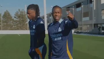 Vinicius se atreve con el francés ‘imitando’ a Mbappé en el primer entrenamiento del año: el madridismo, enloquecido