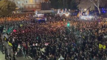 La protesta de 8.000 valencianistas a las puertas de Mestalla contra Lim