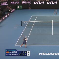 Vuelve Alcaraz a las pistas y deja una de las suyas que De Minaur no olvidará: es la definición de milimétrico