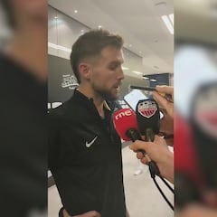 Le preguntan a Íñigo Martínez por el ‘Caso Olmo’ y responde con un dardo de época a Vinicius Jr