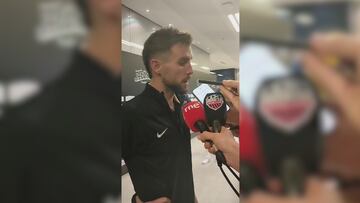 Le preguntan a Íñigo Martínez por el ‘Caso Olmo’ y responde con un dardo de época a Vinicius Jr