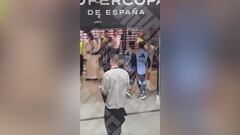 Jijantes publica el vídeo de cómo se llevan a Vinicius cuando se iba a por Morlanes en el vestuario