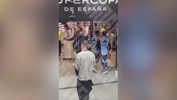 Jijantes publica el vídeo de cómo se llevan a Vinicius cuando se iba a por Morlanes en el vestuario