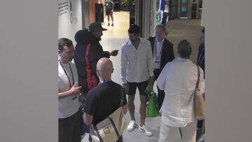 Kyrgios está de vuelta y de vaciles con Djokovic: no se pierdan esta escena