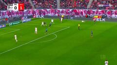 Aleix García se inventa este pase a la red para su primer gol con el Leverkusen: con razón le quiere Xabi