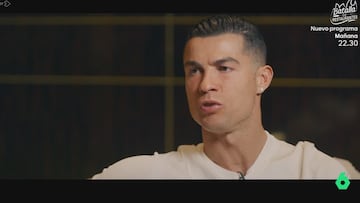 Cristiano le cuenta a Edu Aguirre el recuerdo de Roncero durante su etapa en el Madrid