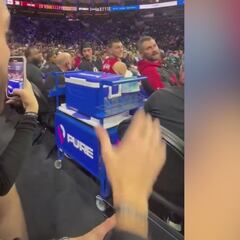 Fan in stands breaks Jimmy Butler-to-Warriors news to Miami Heat bench!