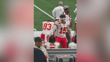 Patrick Mahomes’ heartfelt sideline gesture before Super Bowl ends on a classy note