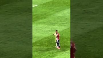 Un año después sale vídeo inédito que exculpa al ‘Chicharito’ Hernández de la eliminación ante América