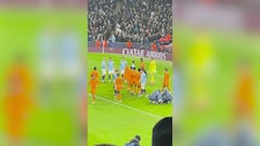 La treta de Rubén Dias en el penalti de Haaland que apenas se apreció en TV: cada vez más instaurado