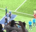 De esos gestos de Pep en el Bernabéu que se recordarán durante mucho tiempo: ojo al escudo