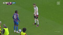 La acción más rara y surrealista de lo que va de Premier: Eze se para y Andersen le pide la hora