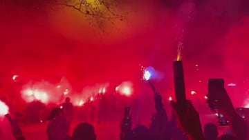 Hacía años que no se veía algo así en Barcelona: increíble lo que pasó con el bus culé