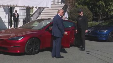 Trump and Musk troll Biden as they hop into a Tesla