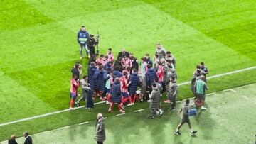 El vestuario, una familia: momentazo con Vinicius antes de la prórroga lleno de detalles