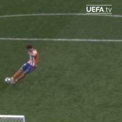 Sale a la luz la toma de la UEFA que confirma el doble toque de Julián Álvarez