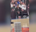Captan a un famoso cómico norteamericano vomitando en la NBA y tienen que retrasar el partido