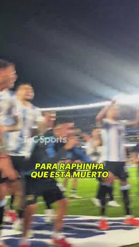 El festejo viral de Argentina riéndose de Raphinha: “Que está muerto...”