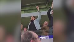 La madre de Mbappé enamora al madridismo: captan su eufórica reacción en la grada