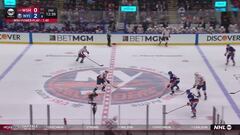 Unreal atmosphere as Alex Ovechkin breaks NHL record with 895th goal