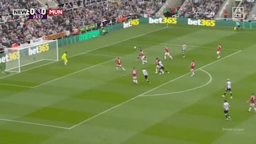 Isak sigue maravillando en la Premier: asistencia mágica para acabar con el United