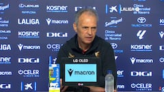 Enorme calentón de Caparrós con los árbitros tras su segundo partido: no se corta y mete en el ajo a Madrid y Barça