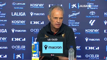 Enorme calentón de Caparrós con los árbitros tras su segundo partido: no se corta y mete en el ajo a Madrid y Barça