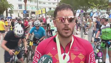 Hazard, cerveza en mano, tras una carrera en Mallorca: lo que dice destaca aún más su llamativo estado físico