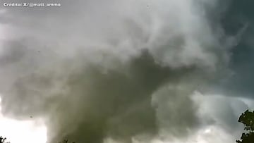 La impactante toma de como se forma un tornado en Illinois