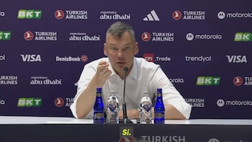El culé rendido a sus pies: el ‘enganchón’ de Jasikevicius con un periodista... ¡por el Inter!
