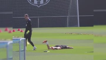 Escuchen la reacci¨®n de los presentes: la ¡®pelea¡¯ a pu?etazos de Lewandowski y Szczesny